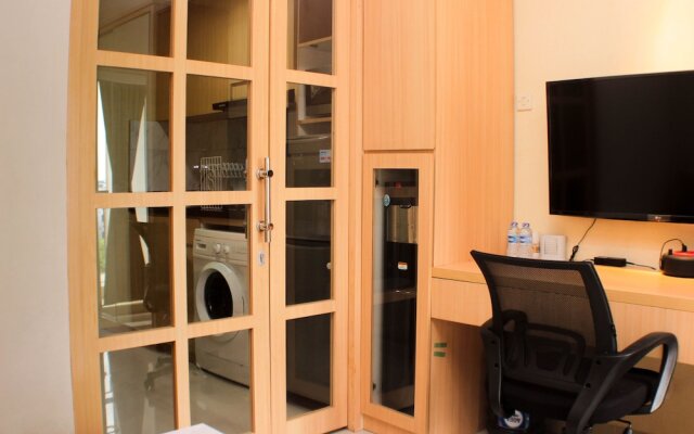 Comfort Studio Room At Oasis Cikarang Apartment