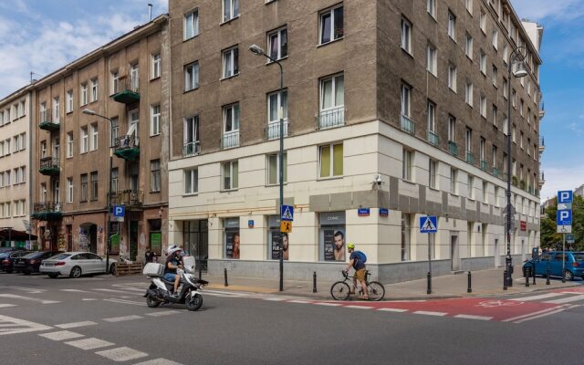 Piękna Apartment Downtown by Renters