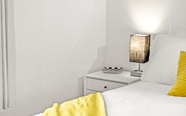 Style & Serenity - Steps Away From South Congress