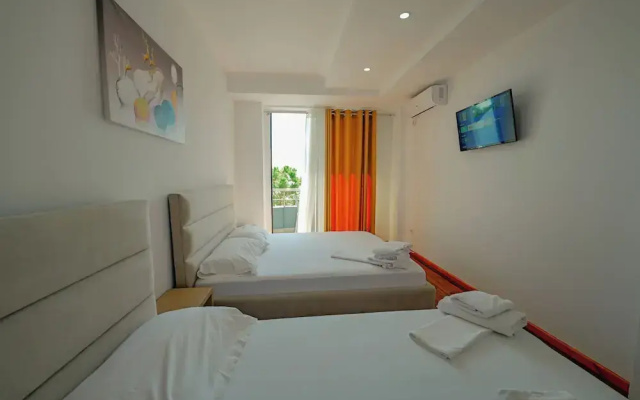 Hotel Summer