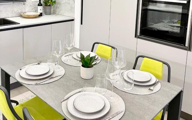 White House Kokas Luxury Apartments