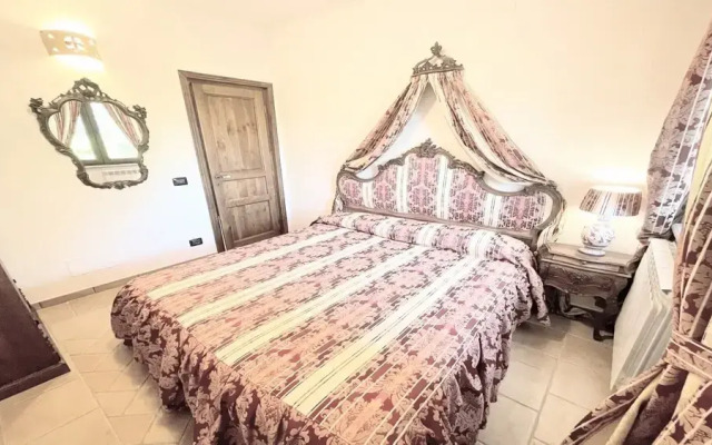 Charming Villa - Lake View and Private Pool