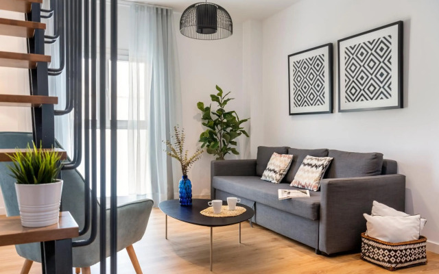 Lola 14 Suite Apartment