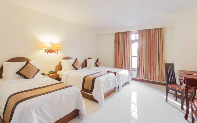 Angkor Riverside Hotel