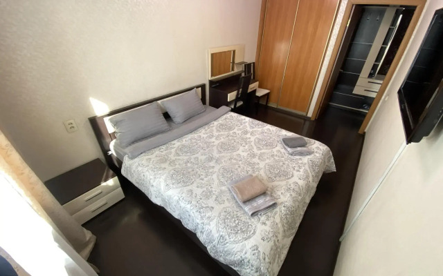 Апартаменты на улице имени Космонавта Поповича 106