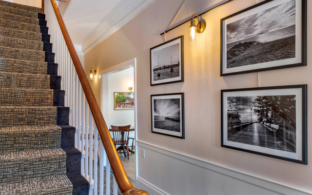 Essex Street Inn & Suites, an Ascend Collection Hotel