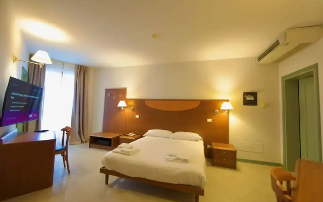 HC Hotel Touring Seniga