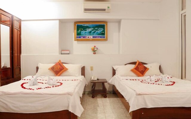 Hoa Buoi Hotel