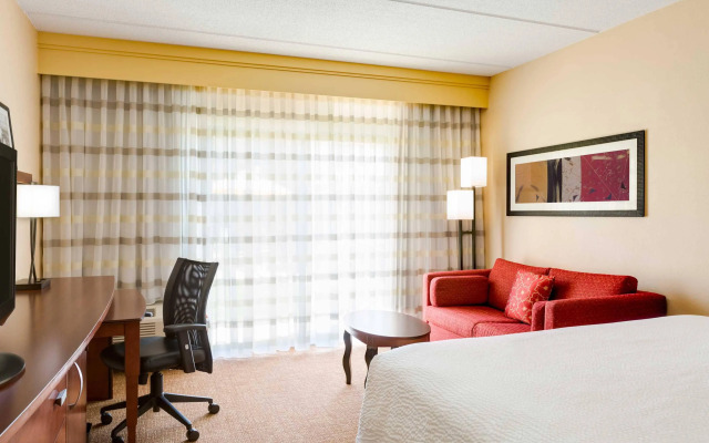 Courtyard by Marriott Raleigh Midtown