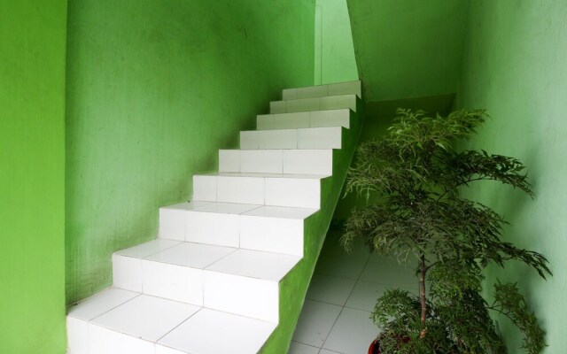 Airy Bangunharjo Parangtritis KM 4 319 Yogyakarta
