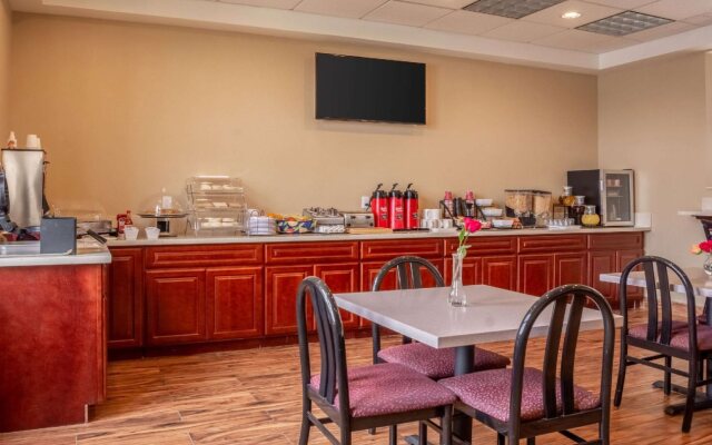 Clarion Inn