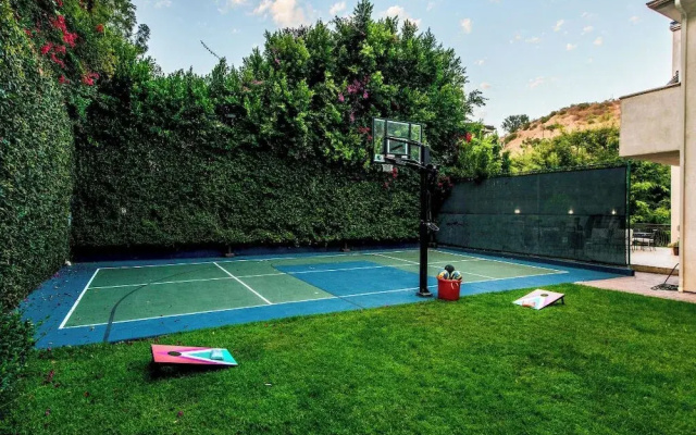 Robmar Mansion - Beverly Hills Mediterranean Estate With Pool & Sport Court
