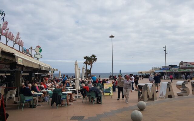 TC Las Olas 220
