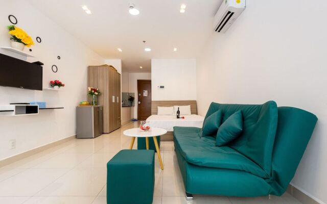 Le Hieu Apartment at Sky Center