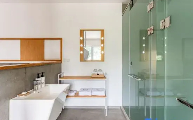 Yunhe Yebao Hotel (Shaoxing Olympic Sports Center Branch)