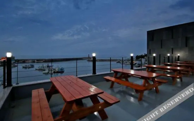 Yangyang Yangyang Pension