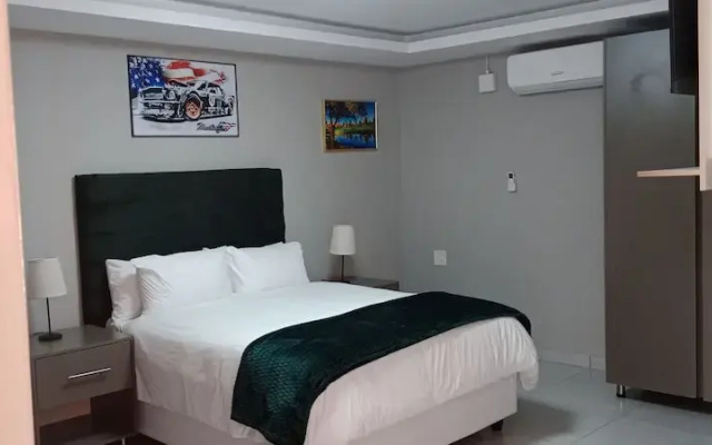CyC Guest Lodge