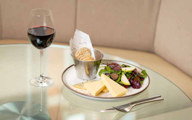 Radisson Blu Hotel, London South Kensington (formerly Vanderbilt)