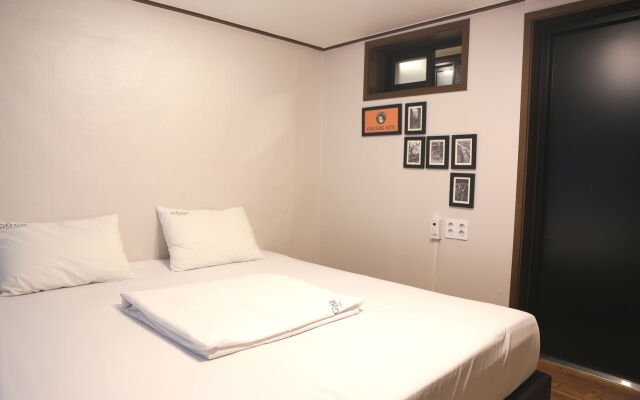 Kingkong Hotel Myeongdong