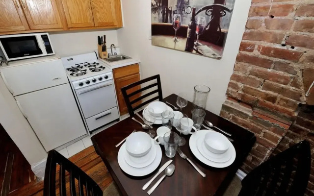 Exotic 1 Bedroom Monthly Apartment