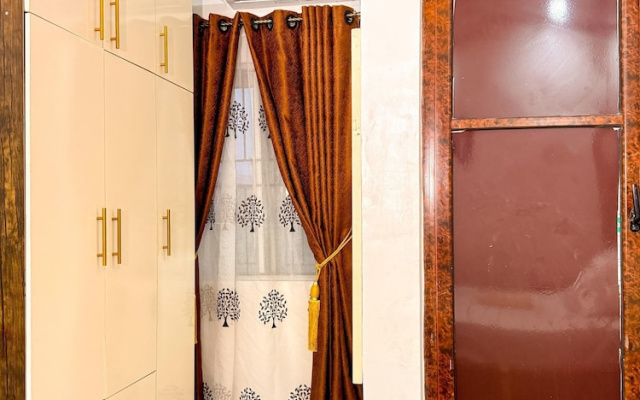 A Luxurious Single Room - The Paletinos