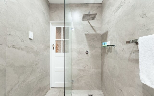 Luxury Escape in Bellevue Hill Apartment