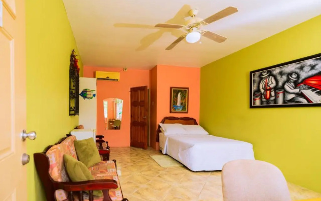 Carolyn's View Guest House