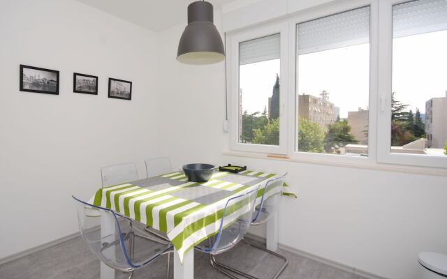 Bolt Holiday Apartment