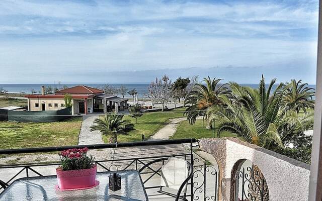 A Wonderful Small Apartment for 4 Very Close to a Great Beach