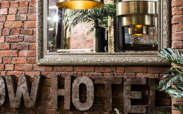 The Cow Hollow Hotel