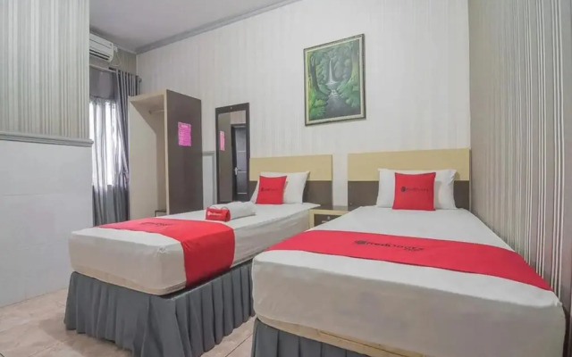Hotel Aqila by Reddoorz