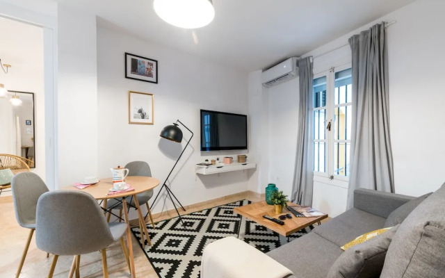 Alfalfa Center Apartment