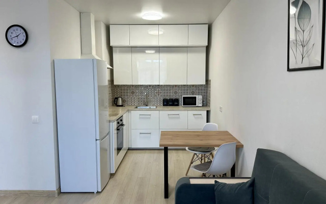 Cozy apartment on Gazovikov street 73k4