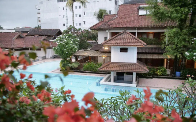 Pantai Indah Resort Hotel Barat