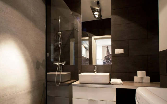 Platinum Towers E-Apartments