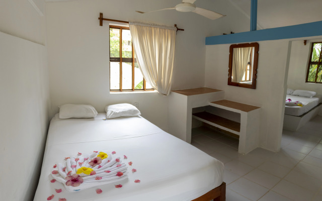 Hotel y Bungalows Acuario