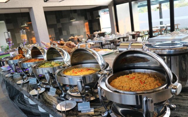 Hotel Santika Garut