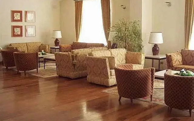 Apulia Hotels Castel del Monte