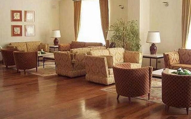 Apulia Hotels Castel del Monte