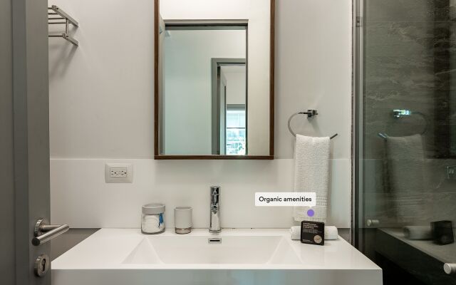 Beautiful New, Modern Condo in La Condesa!