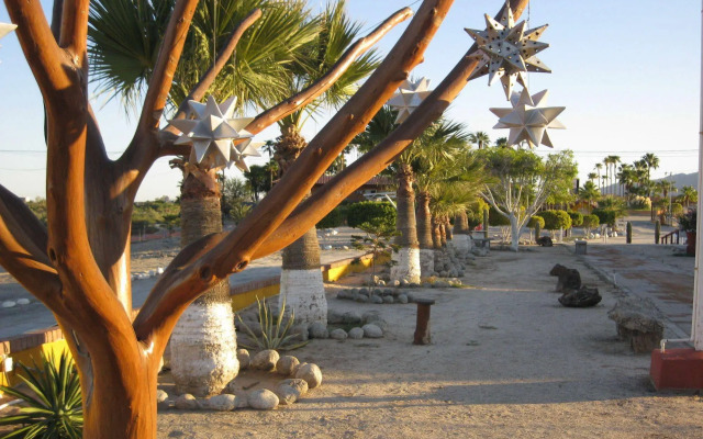 Las Palmas Hotel
