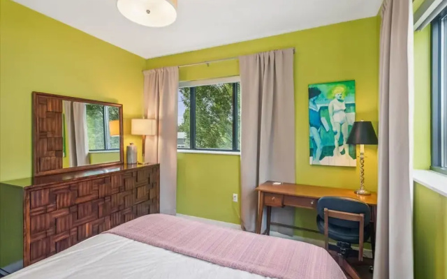 Sunstone Suite - 202