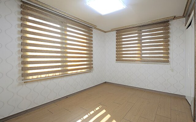 Daecheon Mama Pension