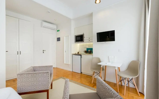 Dinostratus House – Boutique Studios near Acropolis and Metro