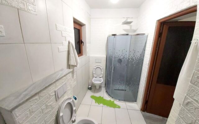 House With 2 Bedrooms in Berat, With Wifi