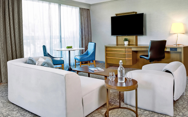 Crowne Plaza Toronto North York Hotel