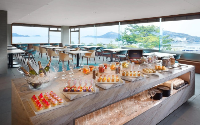 Toba Hotel International