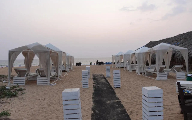 Lillywoods Zac Beach Resort