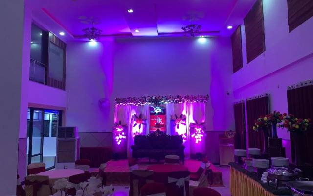 Hotel Mansarovar Luxury Business Hotel