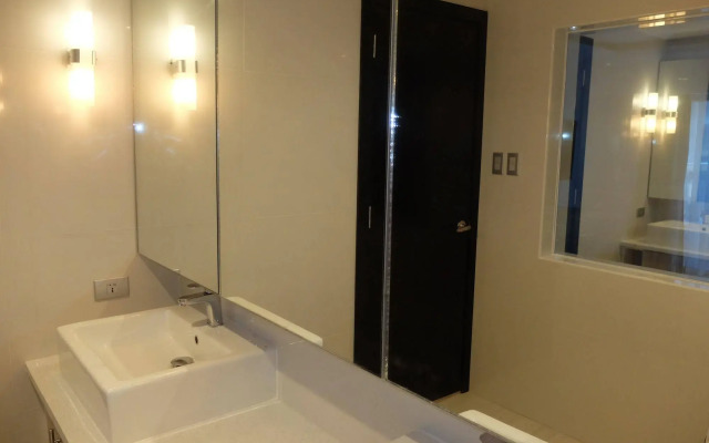 Zeppelin Suites
